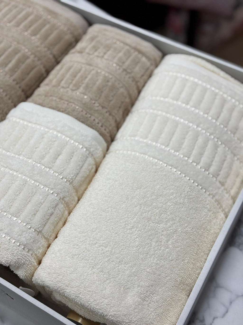 Luxury Turkish Cotton Towel Set 4 Piece Bathroom Set Cream and Beige 2 Bath Towels 2 Hand Towels Soft Hotel Quality Spa Gift
