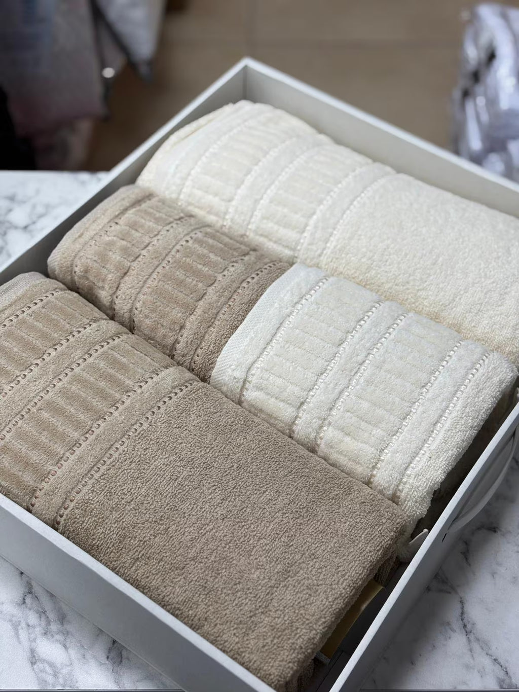 Luxury Turkish Cotton Towel Set 4 Piece Bathroom Set Cream and Beige 2 Bath Towels 2 Hand Towels Soft Hotel Quality Spa Gift