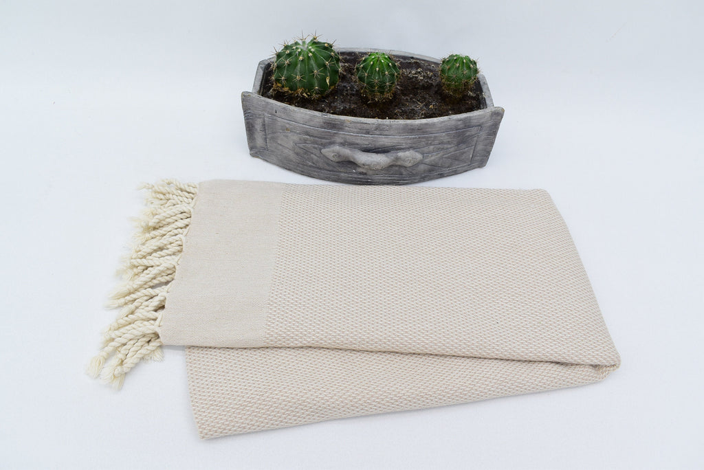Luxurious Beige Turkish Towel 40X66 - Organic Cotton Bath Towel for Beach, Spa, Sauna, Home Decor - Lightweight Decorative Gift Towel