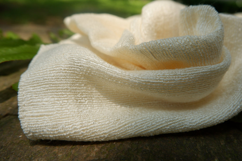 100% Natural Mulberry Handwoven Silk Face Towel/Organic Vietnamese Wash Cloth for Sensitive Skin/Raw Silk Face Cloth for Babies