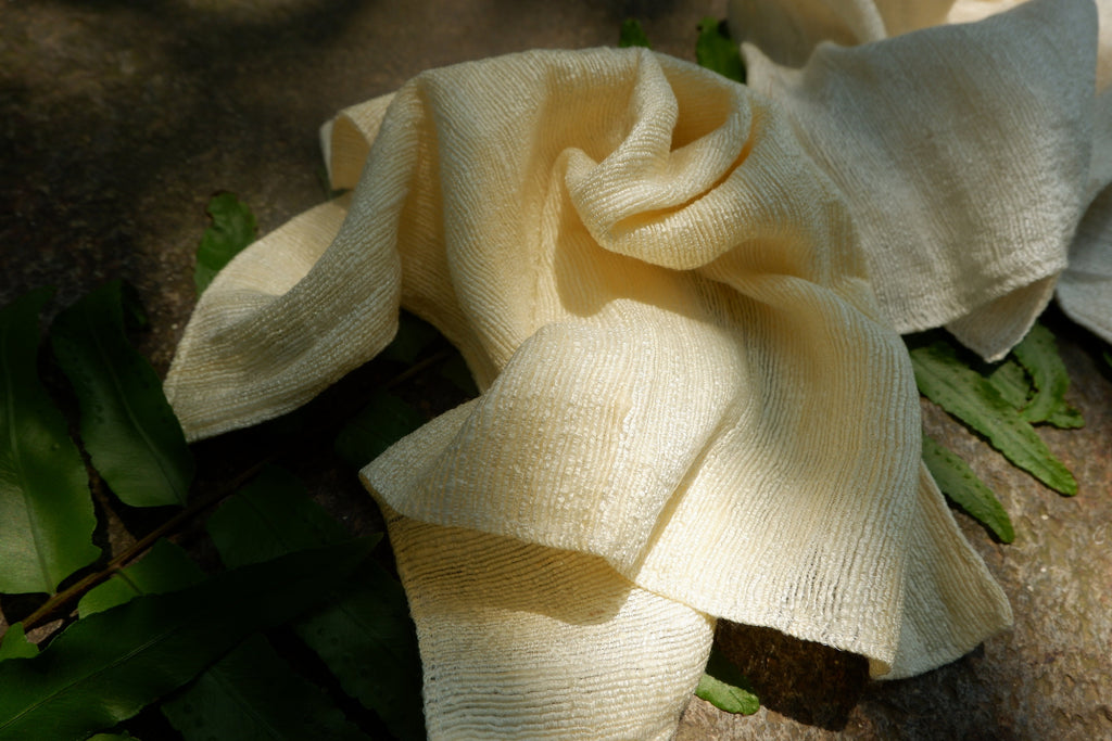 100% Natural Mulberry Handwoven Silk Face Towel/Organic Vietnamese Wash Cloth for Sensitive Skin/Raw Silk Face Cloth for Babies