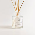 Essential Oil Diffuser, Floral Reed Diffuser with Essential Oils, Botanicals and Gardenia Flowers, for Home Office, Bedroom and Bathroom
