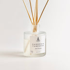 Essential Oil Diffuser, Floral Reed Diffuser with Essential Oils, Botanicals and Gardenia Flowers, for Home Office, Bedroom and Bathroom