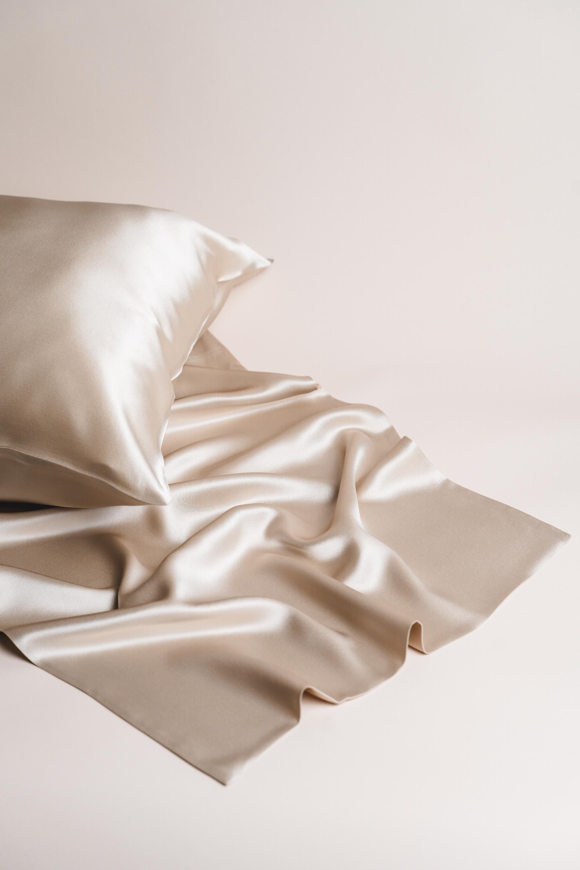 Luxury 100% Mulberry Silk Pillowcase - Beige - 22 Momme, Ultra Soft & Cooling - Made in Hangzhou, China